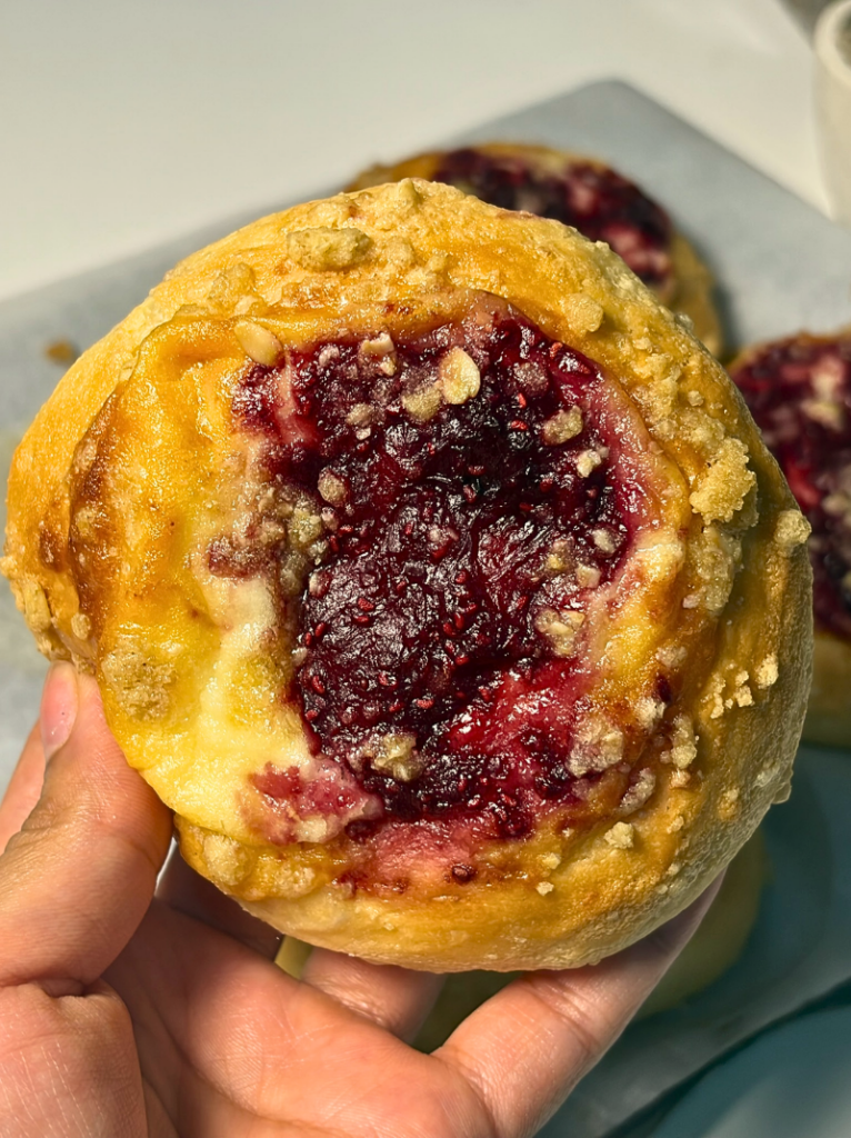  Strawberry Cheesecake Cookie 